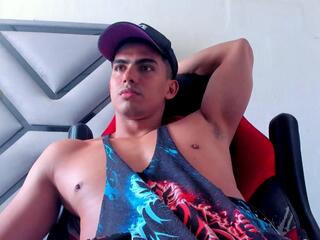 Tyler Durdeen webcam flirt4free model stream image