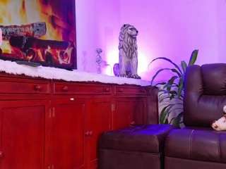 lara-giraldo webcam model stream image