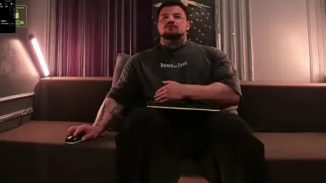 OliverSport webcam model stream image