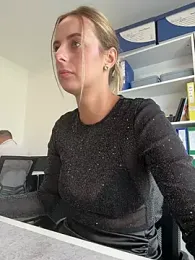 Hii_Lolla webcam stripchat model stream image