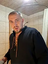 Foxyshaved webcam model stream image