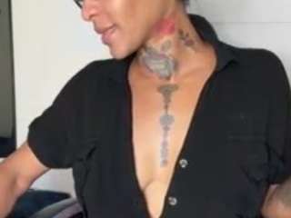 iambaldheadbrittany webcam camsoda model stream image