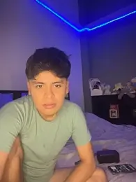 Kailertwink webcam stripchat model stream image