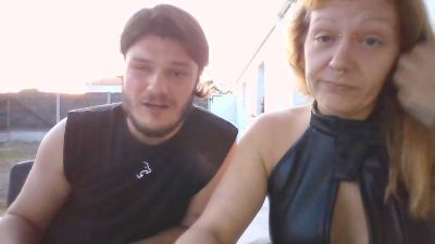 JulieLenny webcam model stream image