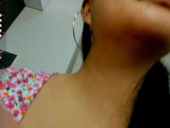 Yumikaa webcam model stream image