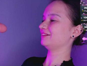 bitchpeace webcam model stream image