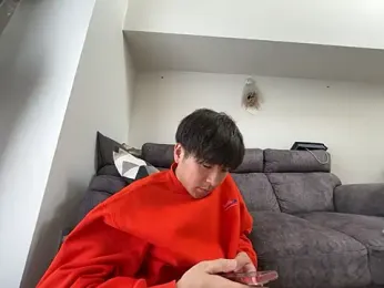 yuuki8910 webcam model stream image