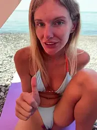 Lady_Liaa webcam model stream image
