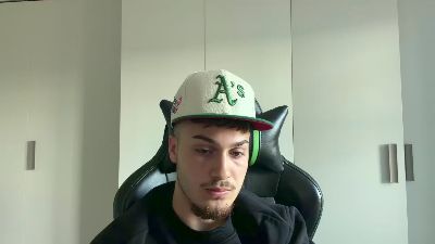 Hank_04 webcam model stream image