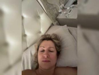 LagoonJoy webcam model stream image