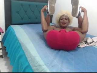 zulyyth webcam model stream image