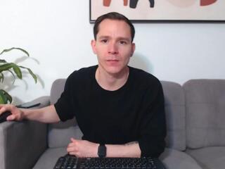 Luca Sterling webcam flirt4free model stream image