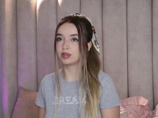 Mila Fiorela webcam flirt4free model stream image