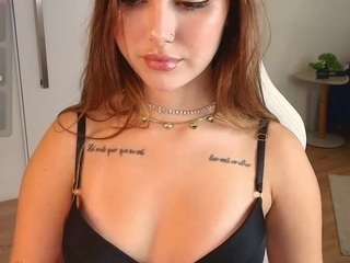 lilly-blossomm webcam model stream image