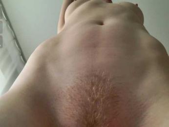Hey_Kris webcam bongacams model stream image