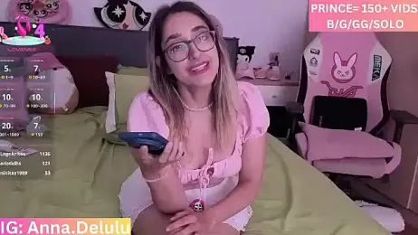 princiana webcam model stream image