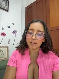 Kay_LustyWife webcam preview
