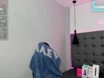 scarletcherry18 webcam model stream image