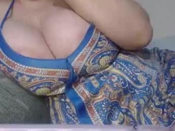 matureboobsbig webcam model stream image