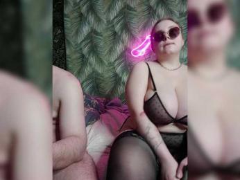 Red-rooms webcam model stream image