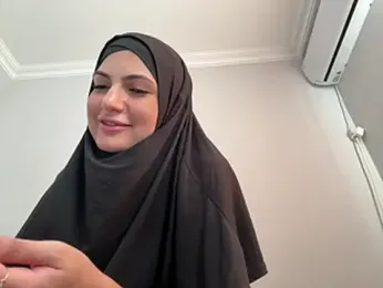 GumusGuray webcam model stream image