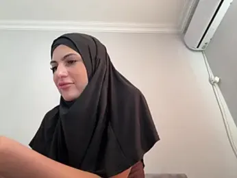 GumusGuray webcam model stream image