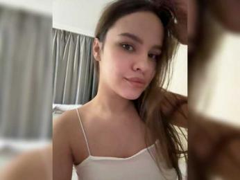 KissKissss webcam model stream image