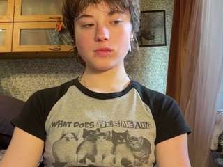 adrienemartire webcam model stream image