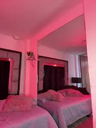 MR_MUSCLE webcam model stream image