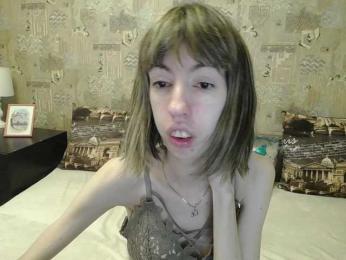 Unusual-G webcam model stream image