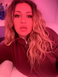 miamellycious webcam model stream image