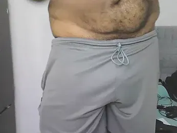 AlphaLatinoBear webcam model stream image