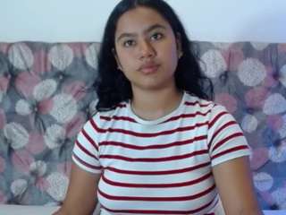noiravale webcam model stream image