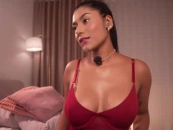 pauline_7 webcam model stream image