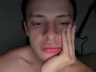 Walker Brown webcam model stream image