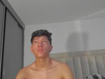 iamjulian_ webcam model stream image