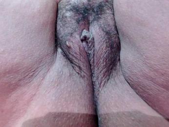mia-naughty webcam bongacams model stream image
