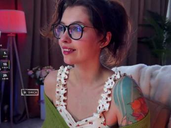 HoneyCherry webcam bongacams model stream image