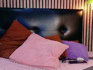 hiddenhotcake webcam model stream image