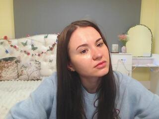 Kara Bliss webcam model stream image