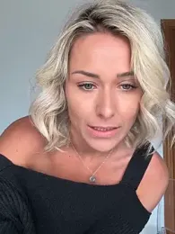 petrouchkaaa_ webcam model stream image