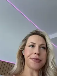 streetdoll webcam stripchat model stream image