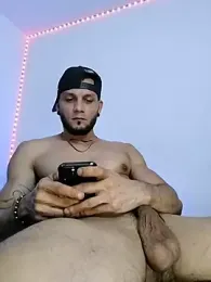 morenosiam webcam stripchat model stream image