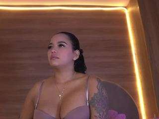 violeta-evanz webcam model stream image
