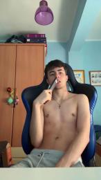 Alvaroguisan webcam model stream image