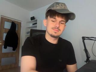 Charlton Lee webcam flirt4free model stream image