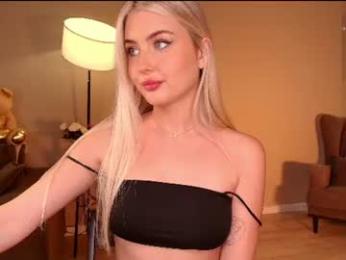 cute18cute webcam model stream image