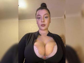 MistyBibi webcam model stream image