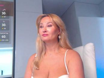 hold-me-tight webcam bongacams model stream image