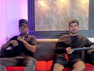 Jean & Gregor webcam model stream image